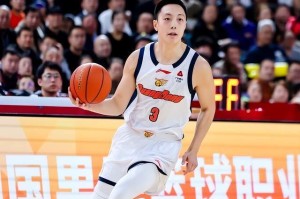 MK体育官方网站-广东大胜四川惊现两点：全明星票王7分4失误，胡明轩超越朱芳雨